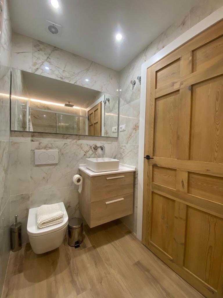 Apartamento Deluxe Casco Viejo Bilbao Exterior foto